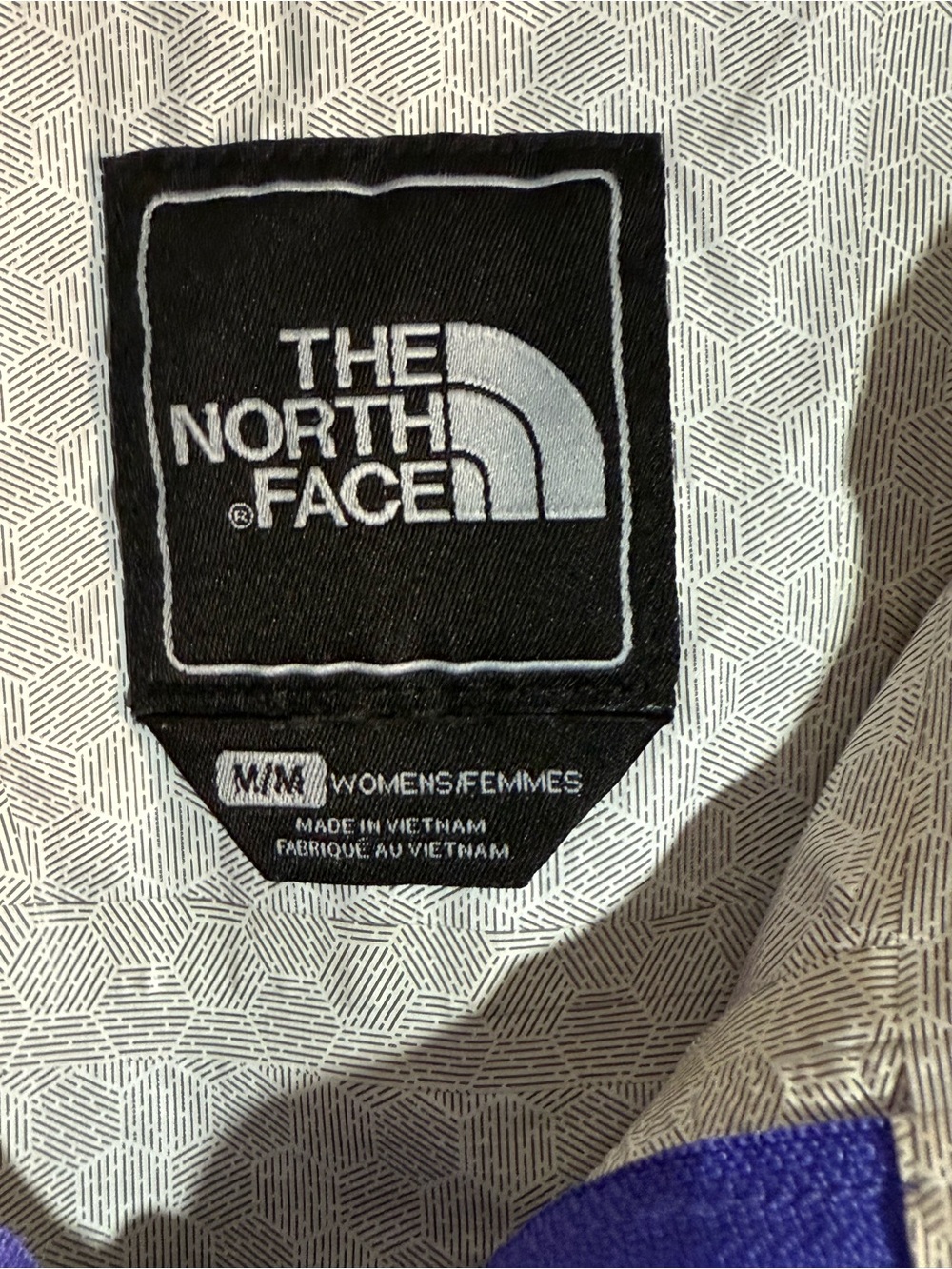 The North Face Purple Hooded Shell Hyvent underarm vent Jacket - Picture 4 of 8